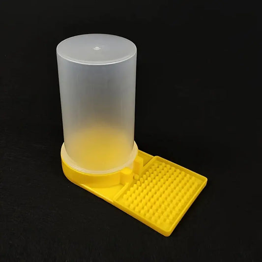 Eggs on Legs - Chick Water Dispenser - Eggs on Legs